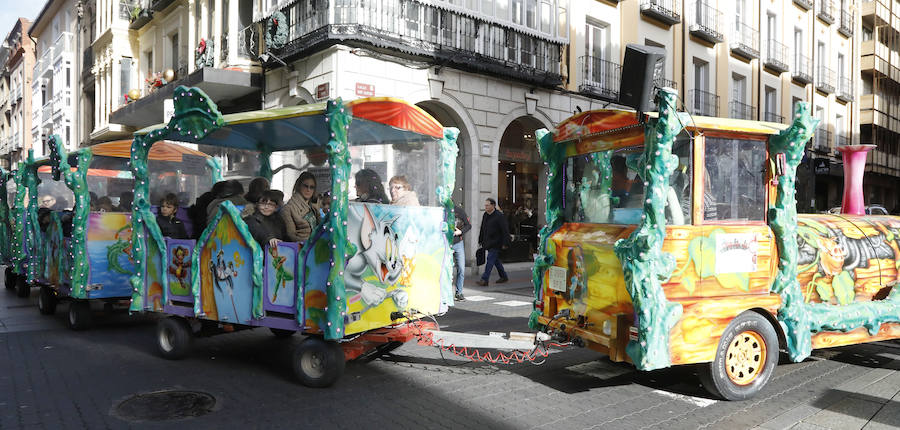 Los palentinos apuran las horas antes de despedir la Navidad 