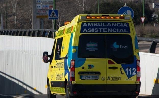 Imagen de archivo de una ambulancia del Sacyl