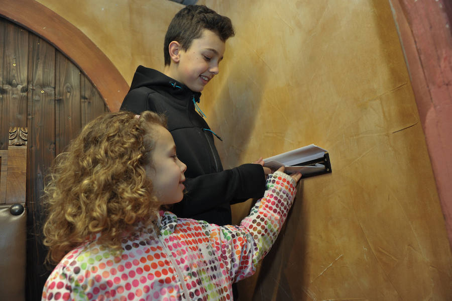 Hoy por la mañana será el último día que el Cartero Real recoja las cartas para posteriormente entregárselas a los Reyes Magos. 