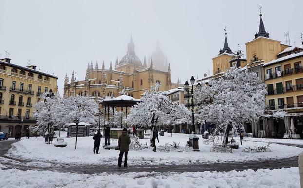 Imagen. Nieve en Castilla y León el domingo. 