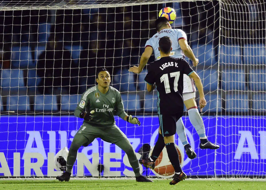 El Real Madrid empató ante el Celta en Balaídos, 2-2, en la jornada 18 de Liga. El cuadro vigués se adelantó con Wass y Bale remontó para los blancos. Sin embargo, Maxi Gómez marcó la igualada en los instantes finales.