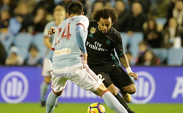 Marcelo, en una acción ante Roncaglia. 