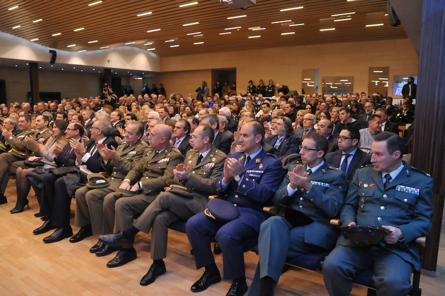 Miembros de la Policía, Guardia Civil y el Ejército, en el acto que tuvo lugar en Valladolid