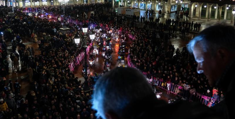 Desfile de antorchas en Pingüinos 2018