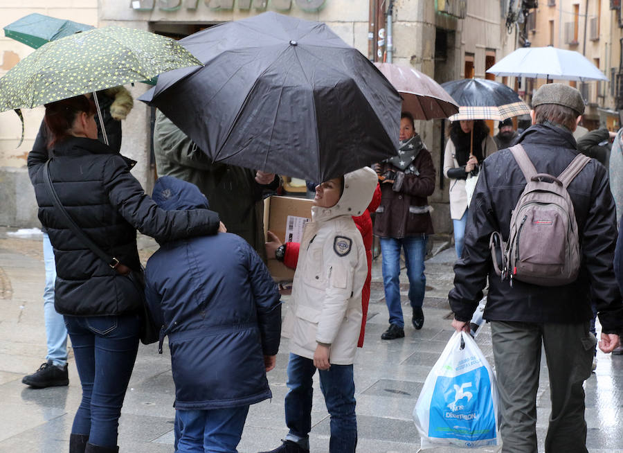 Fría y lluviosa jornada del sábado en Segovia