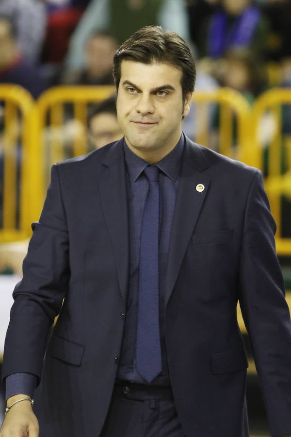 Una canasta de Laura Nicholls a escasos segundos para el final del partido le dio al equipo salmantino una importante victoria en la Euroliga que le permite seguir en la lucha por entrar en los cuartos de final