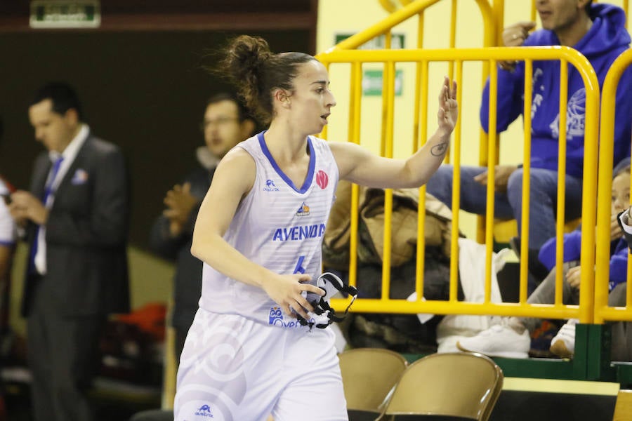 Una canasta de Laura Nicholls a escasos segundos para el final del partido le dio al equipo salmantino una importante victoria en la Euroliga que le permite seguir en la lucha por entrar en los cuartos de final