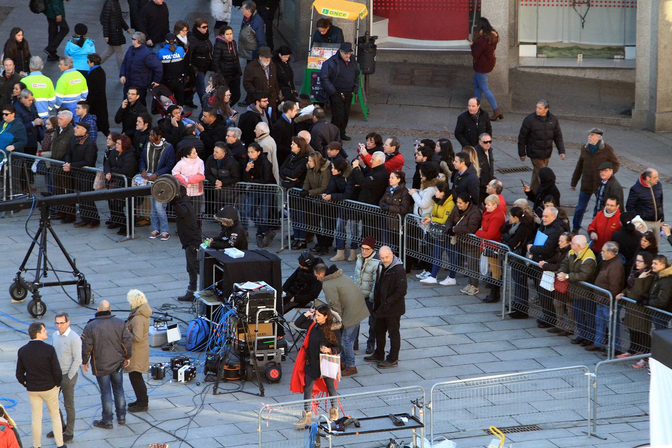 El rodaje se lleva a cabo hoy en la terraza de Santa Columba, junto al Acueducto, con extremado secretismo para no desvelar la identidad de los concursantes elegidos