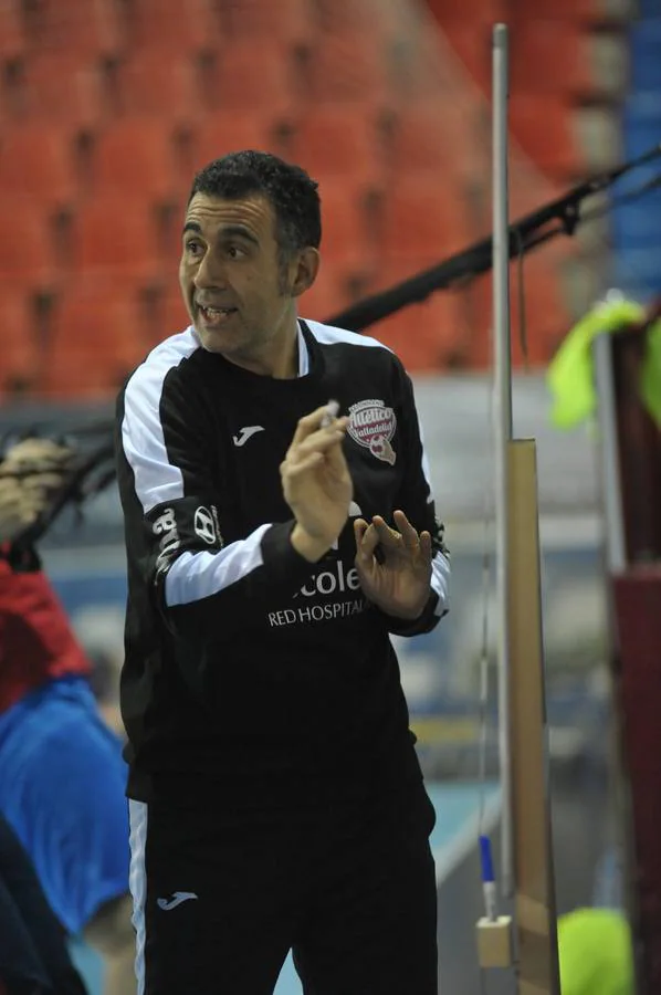 David Pisonero entrena al Recoletas Atlético Valladolid