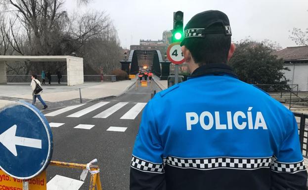 Imagen del Puente Colgante cortado en Valladolid.