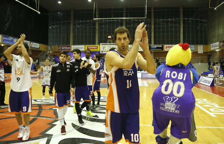 El Chocolates Trapa Palencia gana en el último segundo