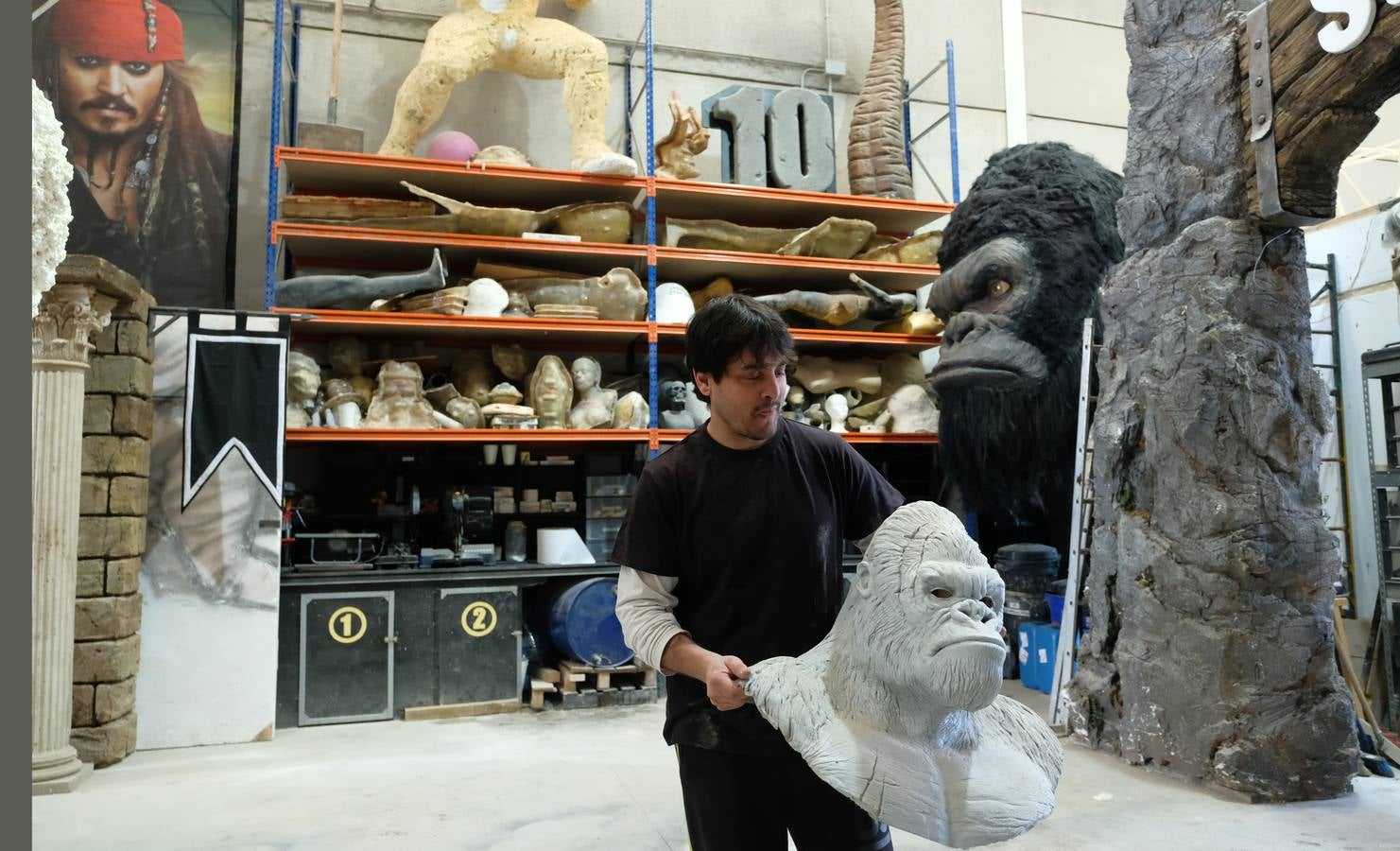 Cantabria elige la escultura de un simio creado por el escultor Miguel Lobato en su empresa de efectos especiales ML FX Studios para promocionar Cabárceno