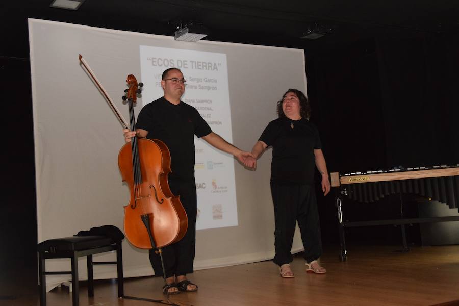 Inauguración de la exposición &#039;Comunidad Fantasma&#039; en Guardo