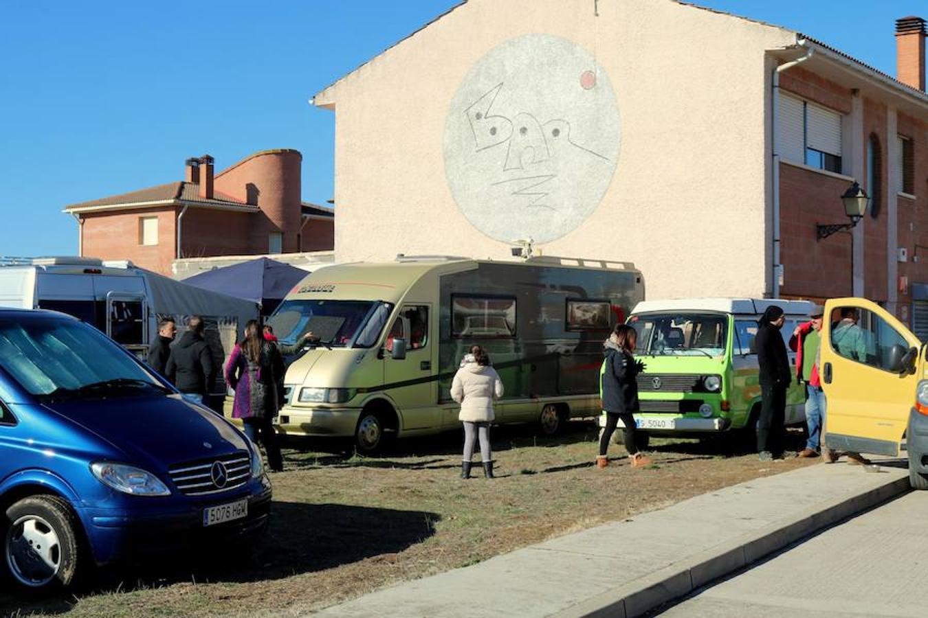 Concentración de furgonetas camper en Torquemada