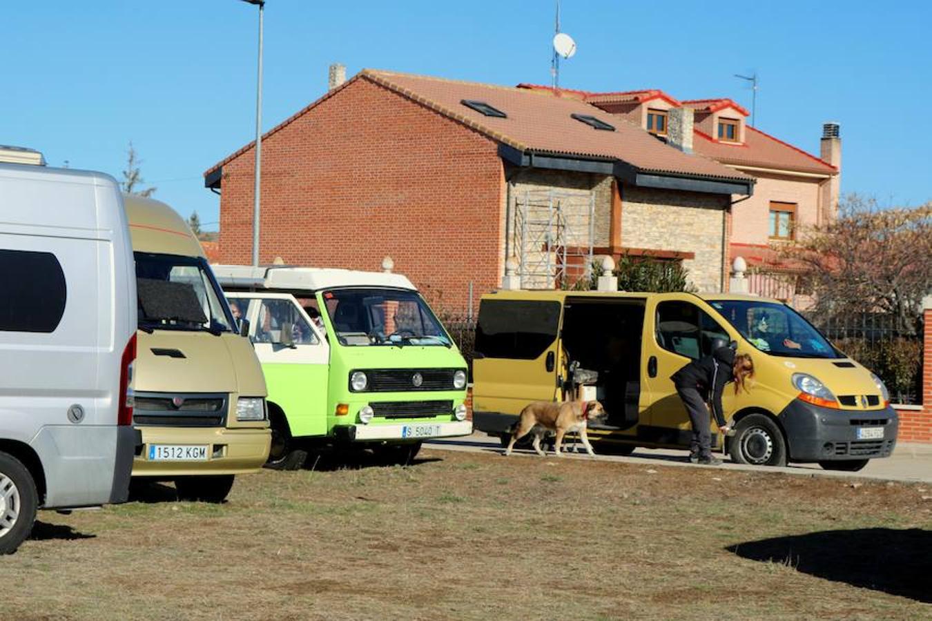 Concentración de furgonetas camper en Torquemada