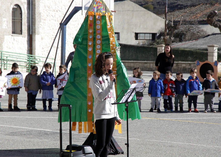 Celebración del Día de la Paz en Cuéllar.