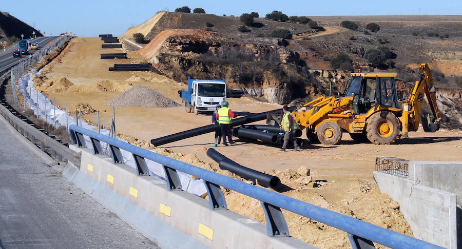 Íñigo de la Serna visita las obras de la SG-20