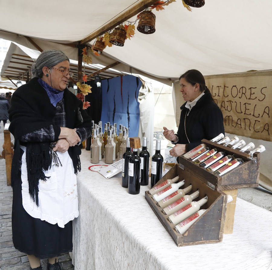 Palencia vive su Mercado Tradicional de las Candelas