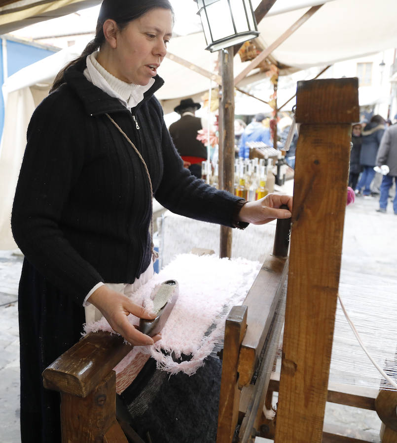 Palencia vive su Mercado Tradicional de las Candelas