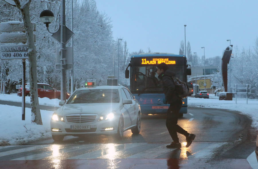 Lunes cubierto de nieve en Segovia