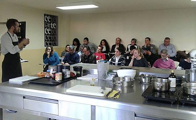 Curso de cocina de la Escuela de Emprendedores. 