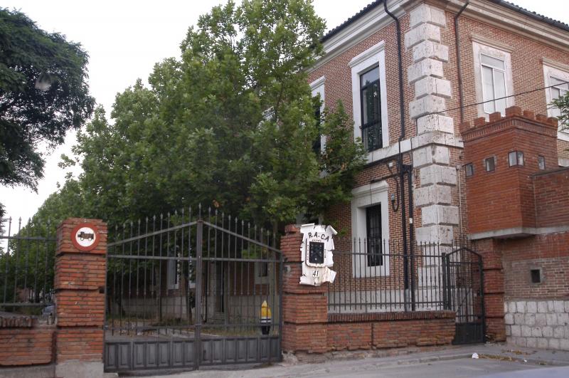 Estado actual de la fachada principal del Cuartel Marqués de la Ensenada de Medina del Campo.