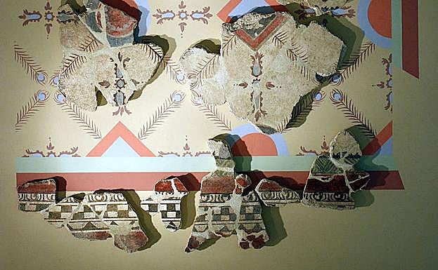 Parte de las piezas de la pintura mural romana.