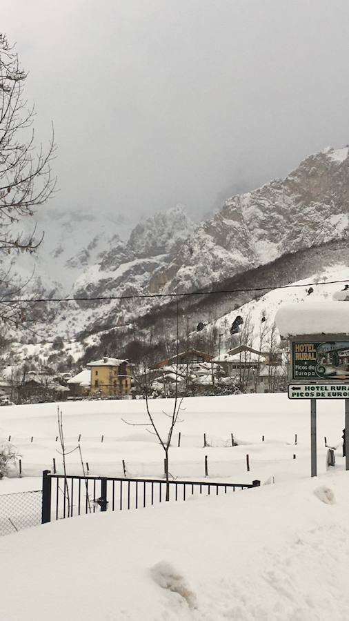 De Panderruedas a Valdeón bajo un manto de nieve