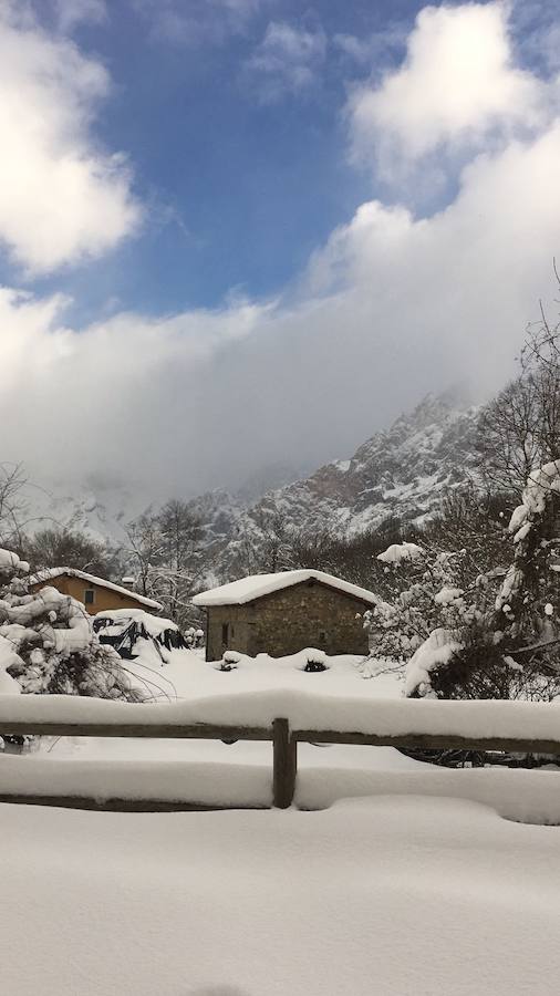 De Panderruedas a Valdeón bajo un manto de nieve