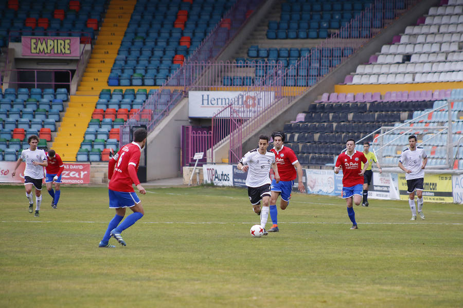 El equipo blanquinegro supera a un débil rival con un Martín Galván pitado y que mandó callar a la grada