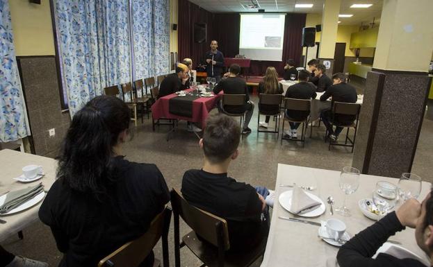 Alumnos, en el curso Despega y Emplea-te de la Fundación JuanSoñador. 