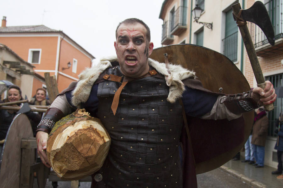 han participado decenas de niños, mayores y murgas, con ingeniosos y divertidos disfraces, carros y carrozas. 
