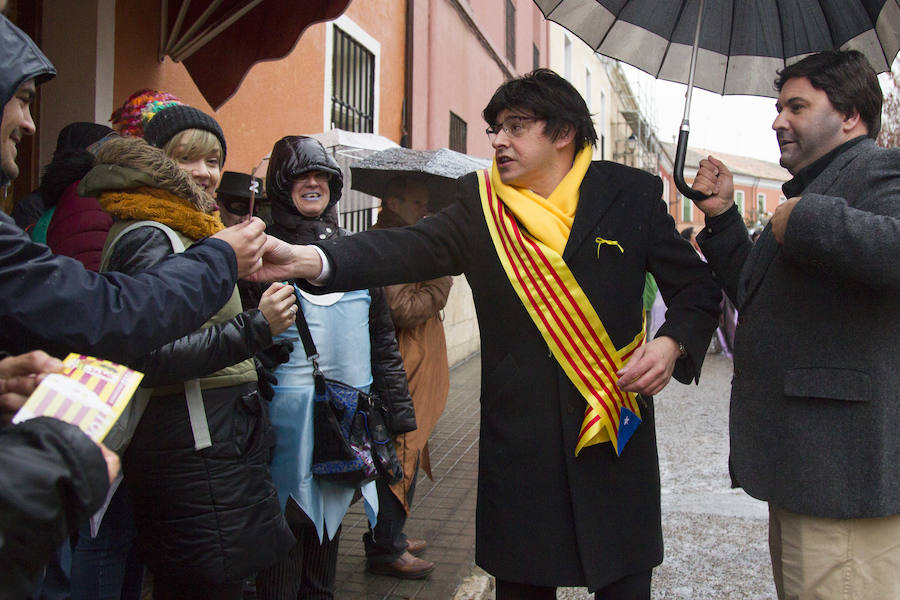 han participado decenas de niños, mayores y murgas, con ingeniosos y divertidos disfraces, carros y carrozas. 