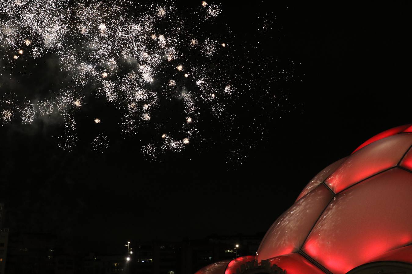 Espectáculo del entierro de la sardina en la Cúpula del Milenio de Valladolid