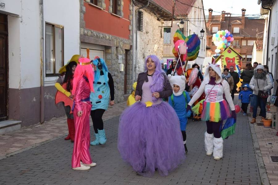 Velilla del Río Carrión celebra un aplazado carnaval