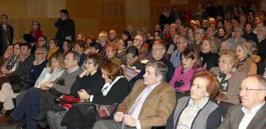 Fotos: Alfonso Guerra, protagonista del Aula de Cultura de El Norte de Castilla