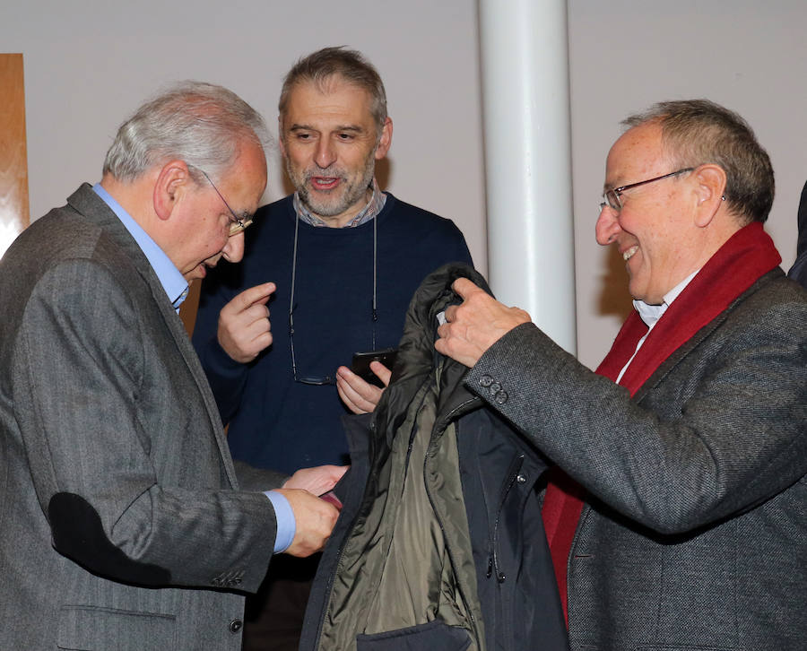 Fotos: Alfonso Guerra, protagonista del Aula de Cultura de El Norte de Castilla