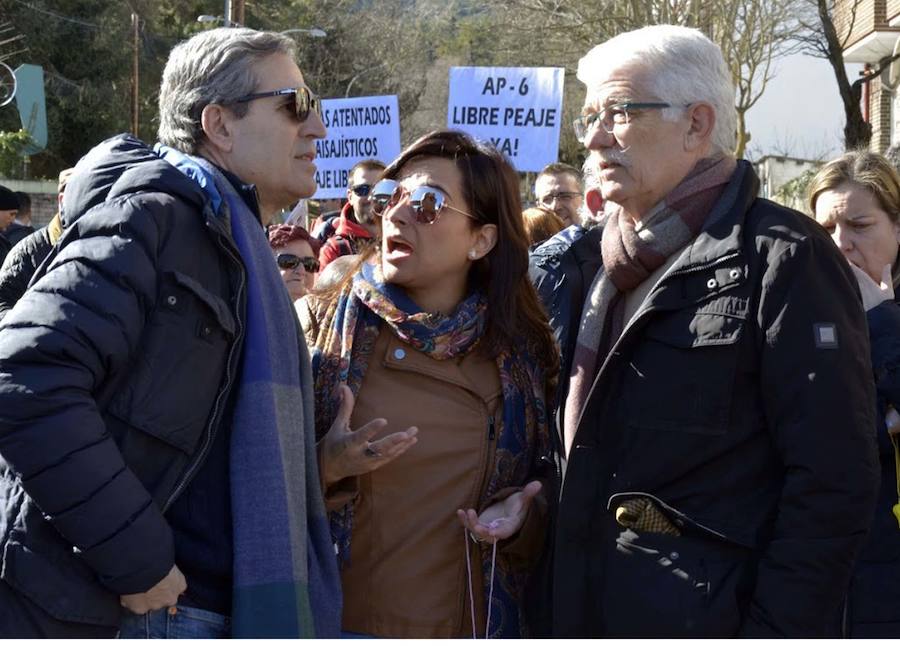 Fotos: Manifestacion en la peligrosa Travesía de San Rafael