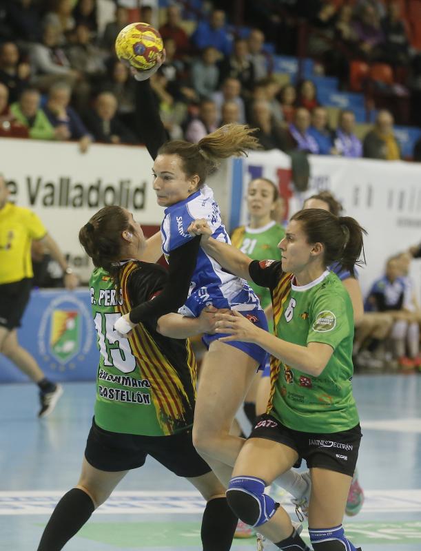 Fotos: Aula Alimentos de Valladolid 32 - 17 Balonmano Castellón