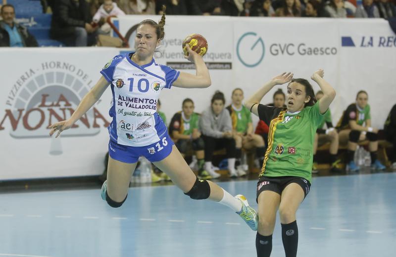 Fotos: Aula Alimentos de Valladolid 32 - 17 Balonmano Castellón