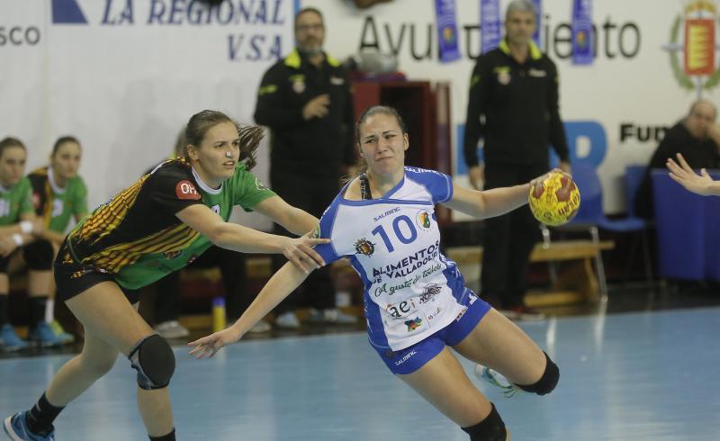 Fotos: Aula Alimentos de Valladolid 32 - 17 Balonmano Castellón