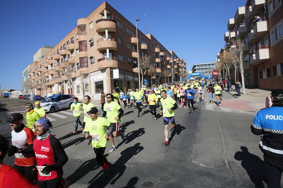 Unos 800 participantes acuden a la carrera en favor de la Asociación de Enfermedades Raras de Castilla y León