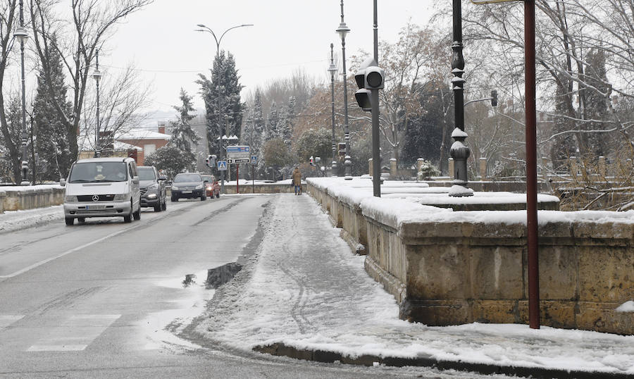 Fotos: La capital se tiñe de blanco