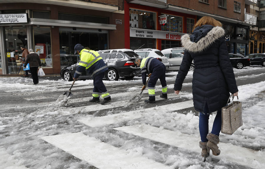 Fotos: La capital se tiñe de blanco