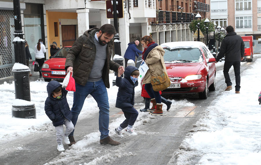 Fotos: Limpieza de calles tras la nevada