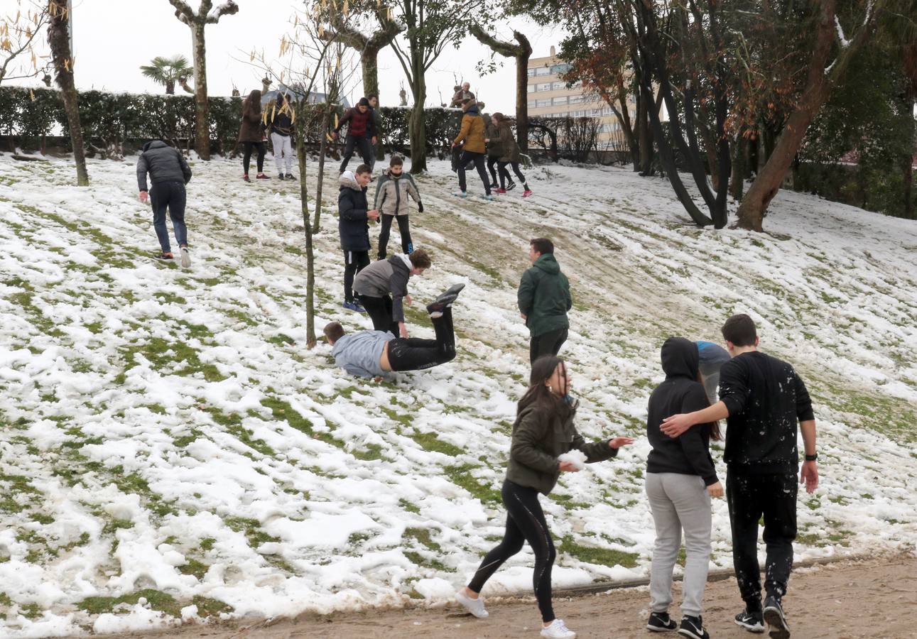 Fotos: Las bellas estampas que la nieve ha dejado en Valladolid