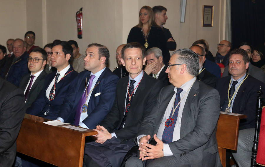 La delegada del Gobierno en Castilla y León, María José Salgueiro, pregonó ayer en la Cofradía Penitencial de Jesús Nazareno, en un acto en el que ensalzó la celebración de la Pasión en Valladolid.