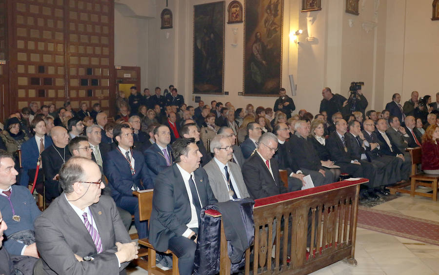 La delegada del Gobierno en Castilla y León, María José Salgueiro, pregonó ayer en la Cofradía Penitencial de Jesús Nazareno, en un acto en el que ensalzó la celebración de la Pasión en Valladolid.