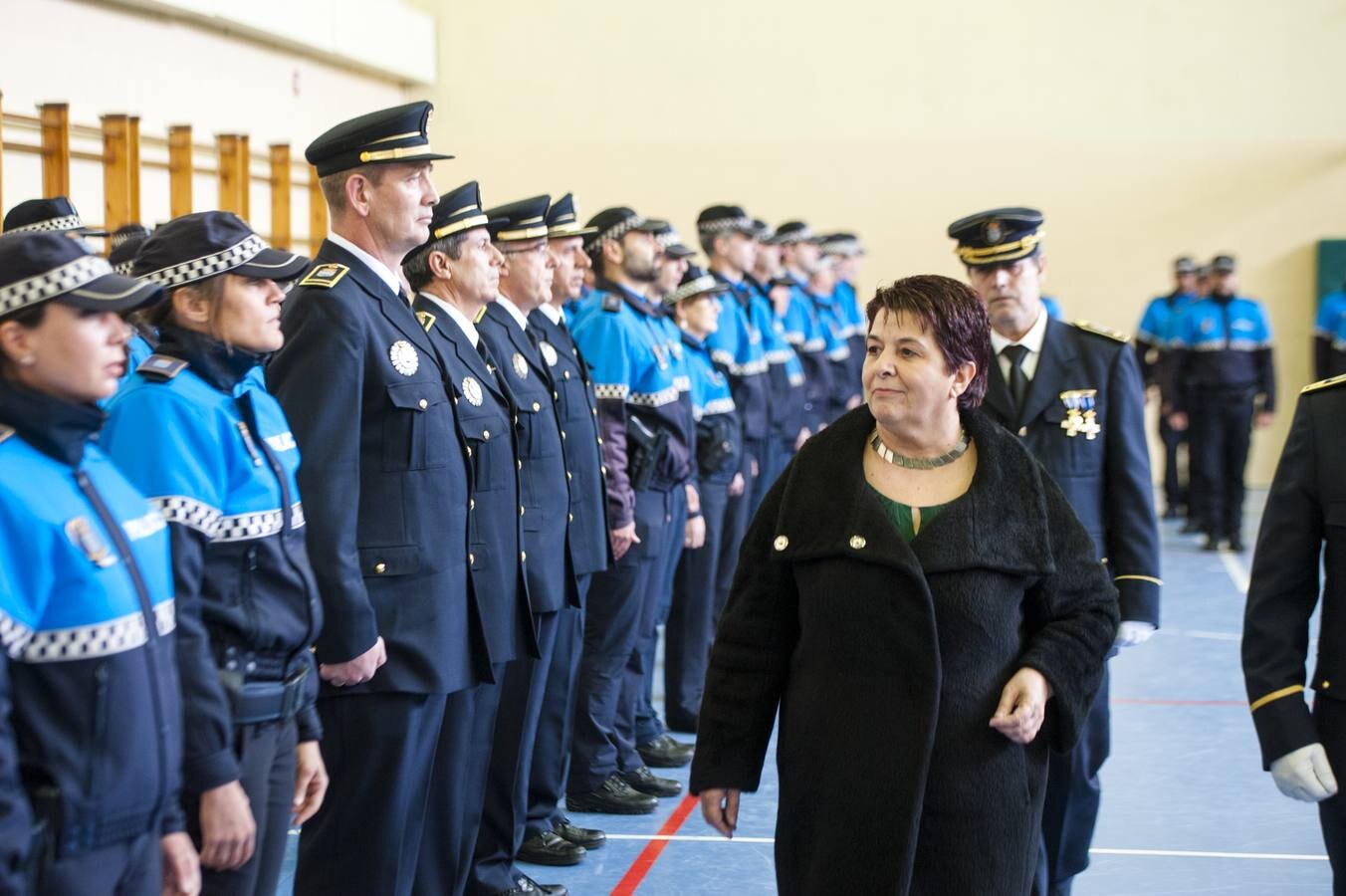 El cuerpo de seguridad local celebra la festividad del Santo Ángel de la Guarda en el pabellón Enrique Serichol