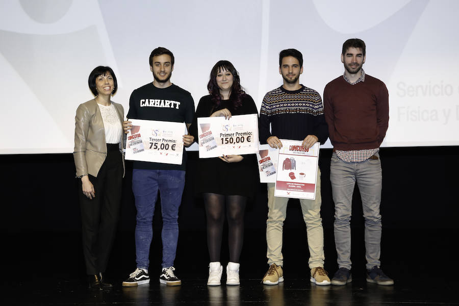 La atleta Marta Guijo, la jugadora de hockey sobre hielo Clara Hernández del Río, el atleta Miguel Delgado y el equipo de voleibol femenino de la Universidad de Salamanca fueron galardonados como mejores deportistas universitarios